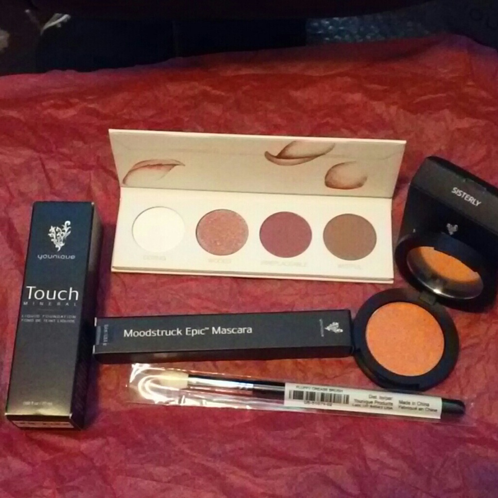 Younique Beloved bundle
